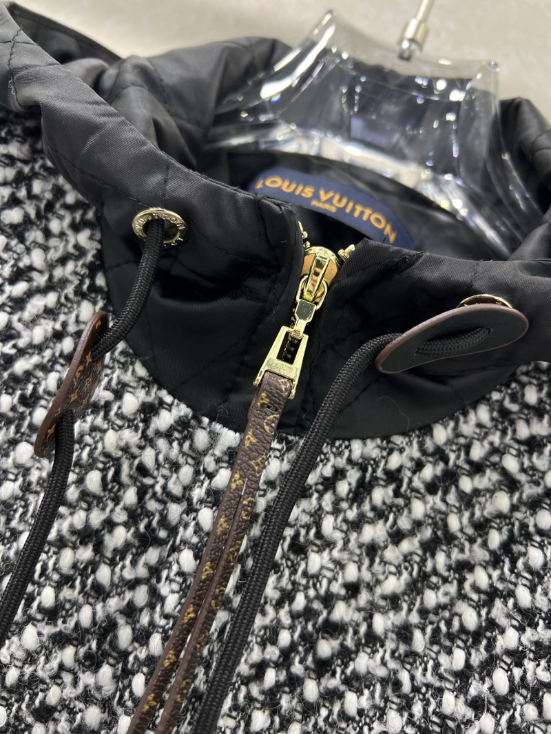 l0vis Vvtt0n outwear